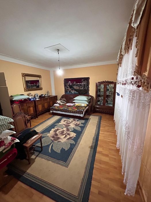 Casă de vânzare în Sângeorgiu de Mures str Salcamilor