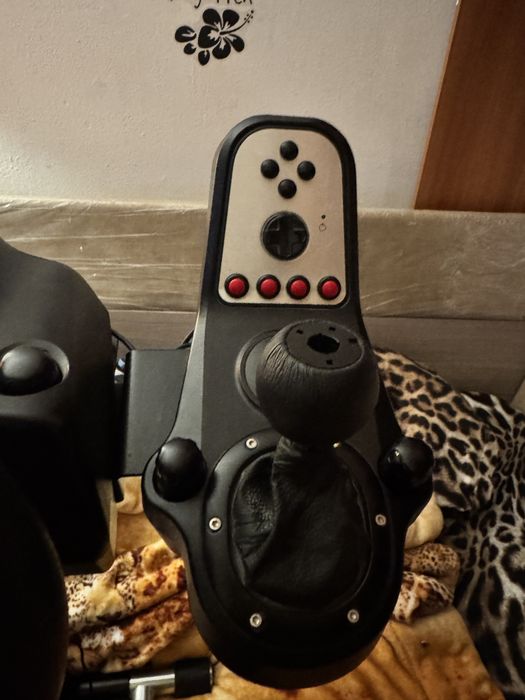 Volan logitech g27