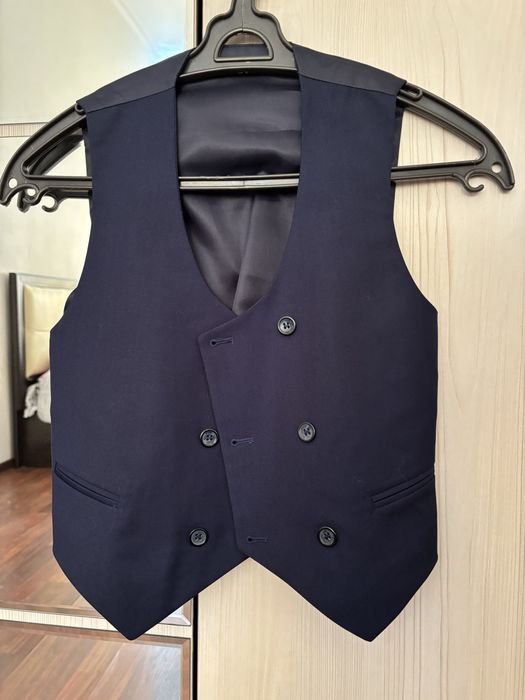 Школьная форма для мальчика, 36 размер.