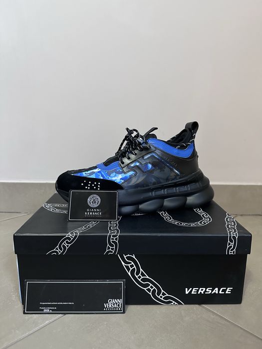 Versace Chain Reaction