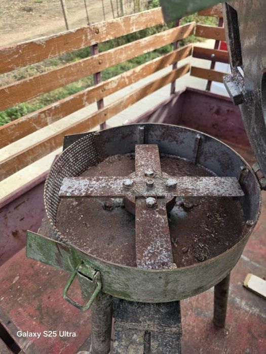 фурожомелка за мелене със трифазен ток