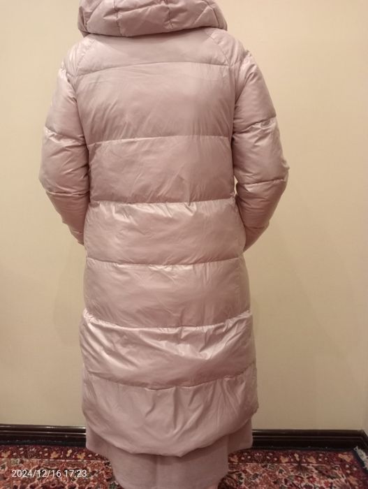 Продам пуховик пальто 46 размер