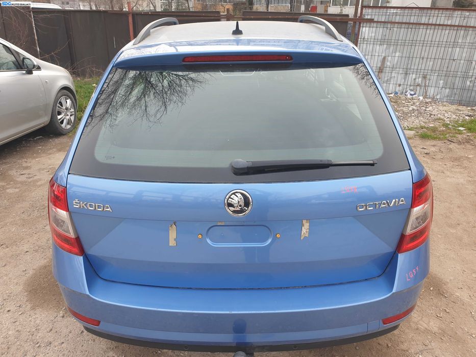Haion Hayon Capota Portbagaj Dezechipat cu Luneta Skoda Octavia 3 Break Combi 2013 - 2020 Culoare LQ5X [K3561]