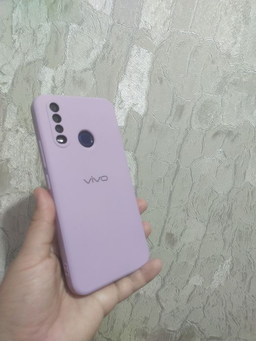 Продам телефон Vivo Y12