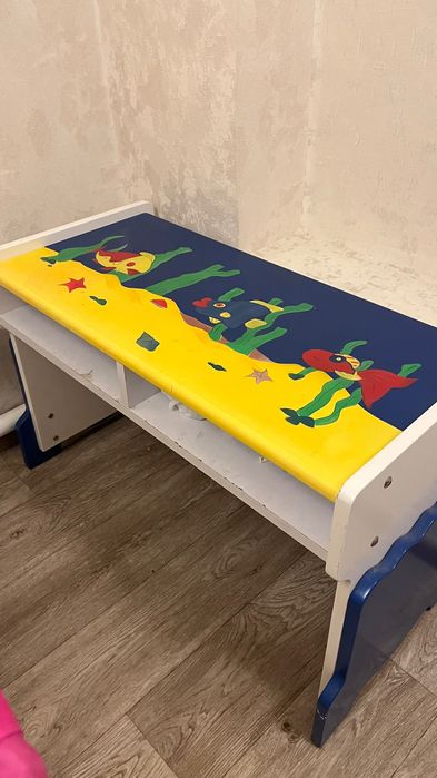 Продам ортопедический стол и стул