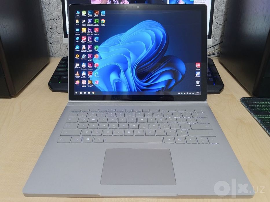 Microsoft Surface Book 2