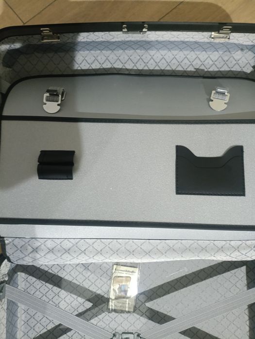 Troller Mediu ca nou.