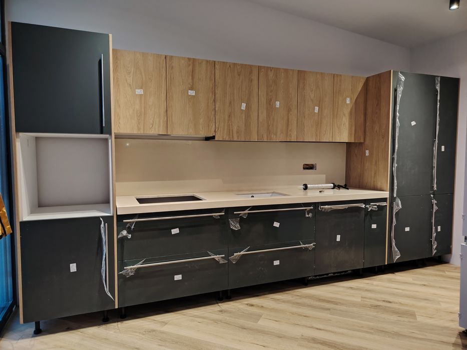 Montez Mobilier  lustre și aplice