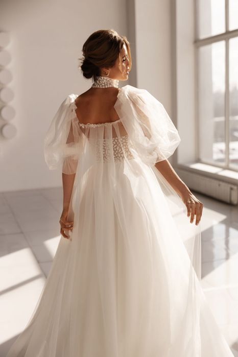 Дизайнерское свадебное платье