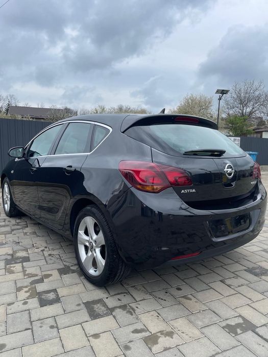 Opel Astra J 1.7 diesel 2012 Euro 5