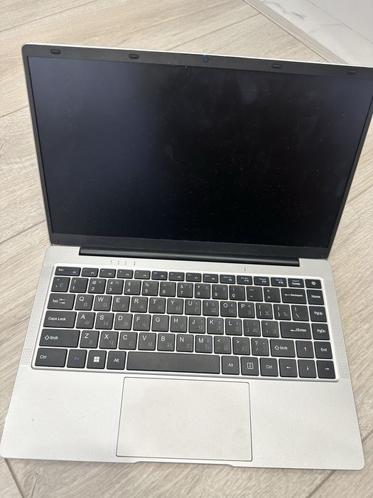 Ноутбук, почти новый hydra