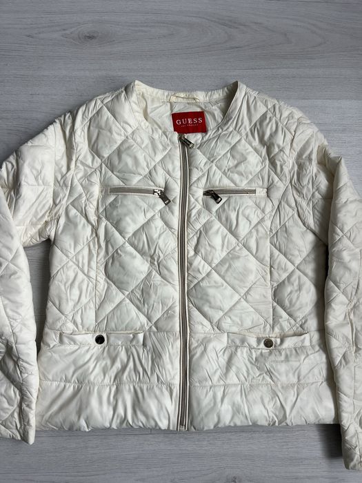 Guess  Дамско Пухено Яке / М / Оригинал