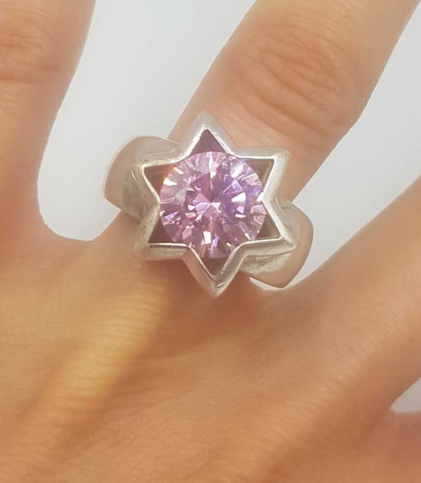 Superb inel vintage din argint si cristal roz