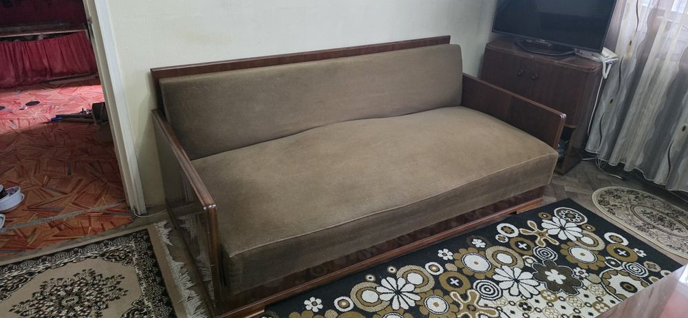Canapea extensibila in stare buna