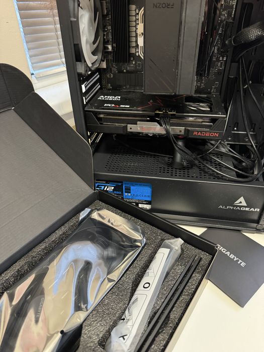 AMD 9060XT Sapphire Pulse