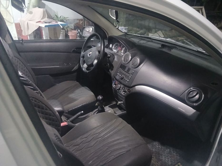 Nehia3 sotiladi holati idyal 185 000 yurgan gaz metan