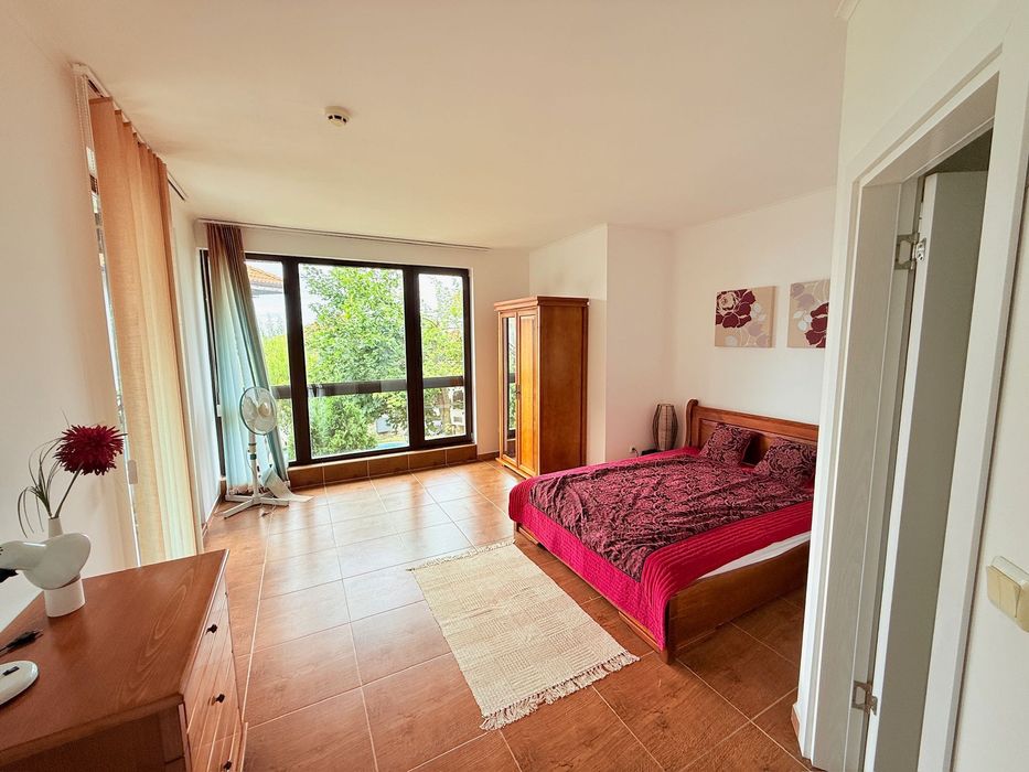 Продава се Тристаен апартамент в к.к. Слънчев бряг - 133 кв.м за 865 €/кв.м - Снимка #1