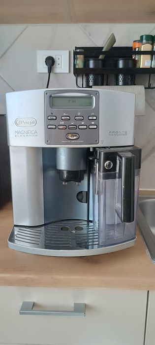 Expresor de cafea De Longhi
