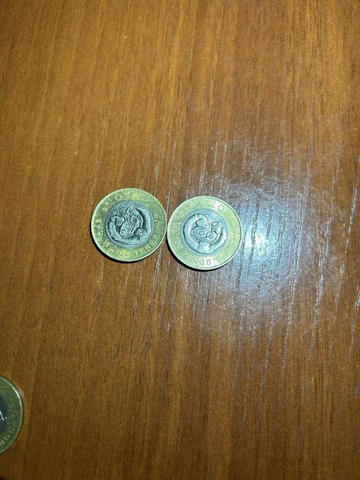 колекционный монеты
