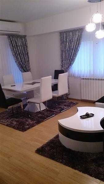 Дава се под наем Двустаен апартамент в Бургас, Лазур - 60 кв.м за 229.5 € - Снимка #1