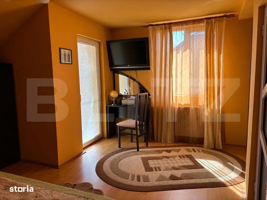 Casa P+1 de vanzare, cu 4 camere, 180 mp, zona Micro 2