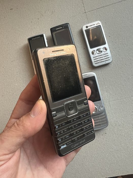 Telefoane Sony Ericsson pentru piese 50 lei bucata