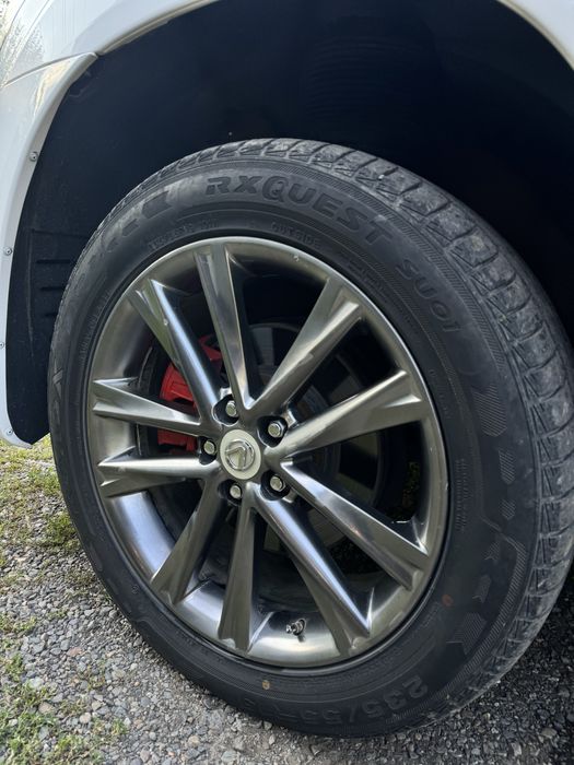 Продам диски Lexus R19с летними шинами