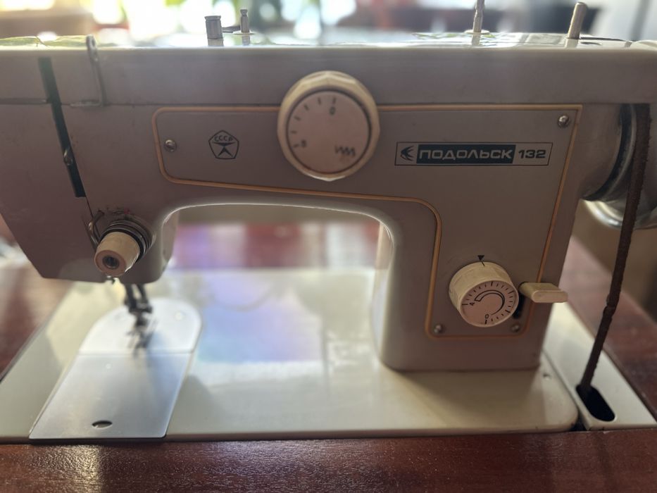 Продаю швейную машинку