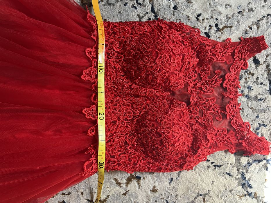 Vând rochiță purtata o singura dată