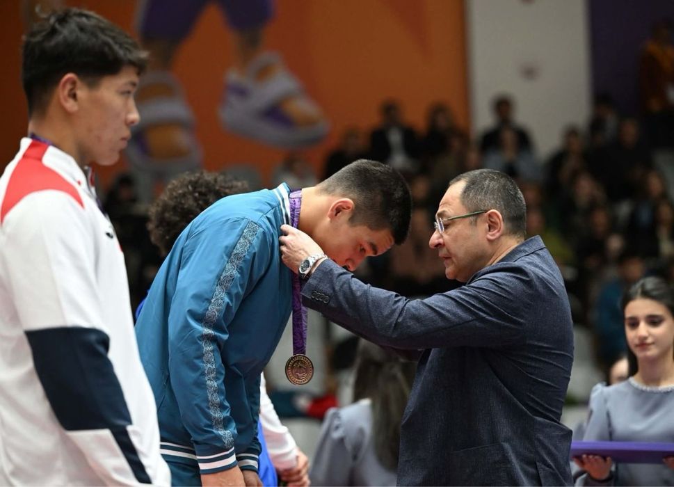 Объявляем набор в секцию САМБО и Джиу-джитсу мальчиков  с 5 лет.