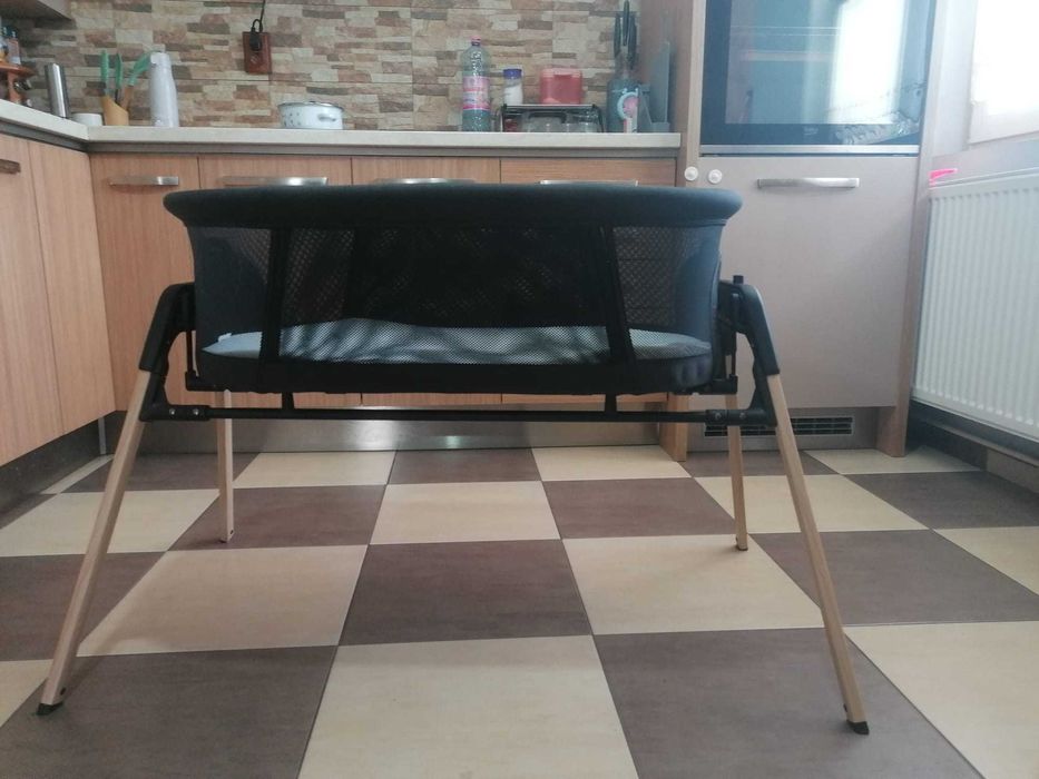 Pătuț bebe cu funcție de leagăn