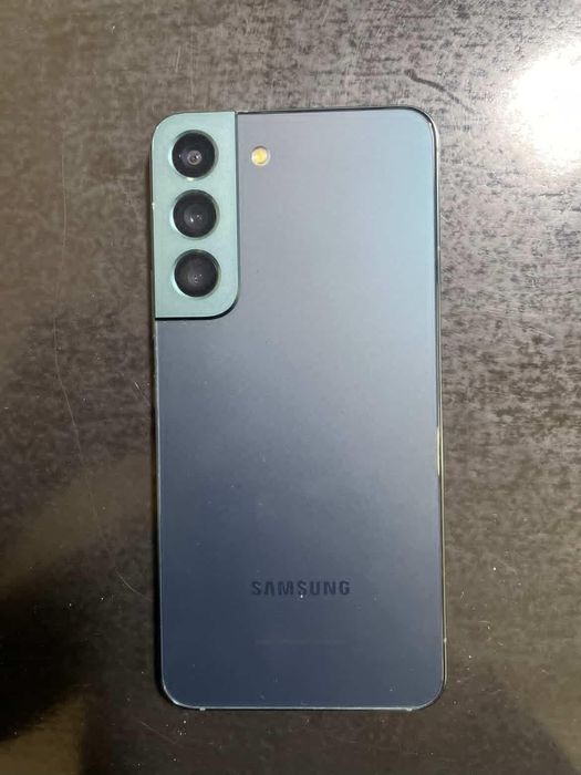 Samsung s22 green