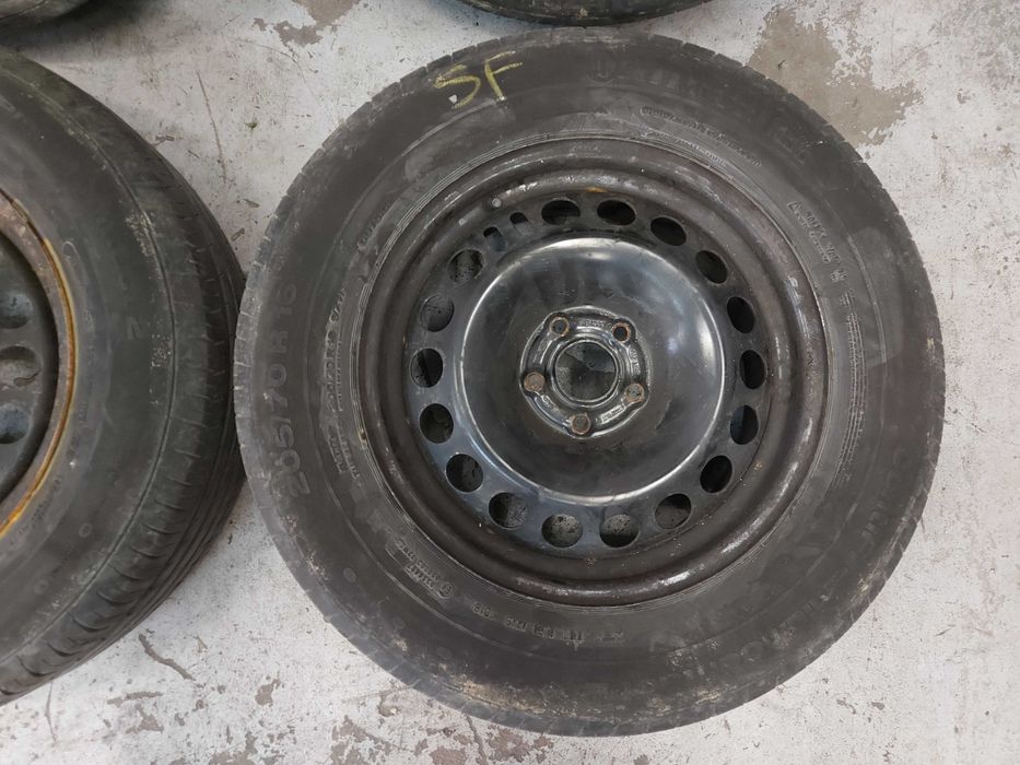 Set 4 jante tabla 205/70 R16 , 5 prezoane  , cu cauciuri
