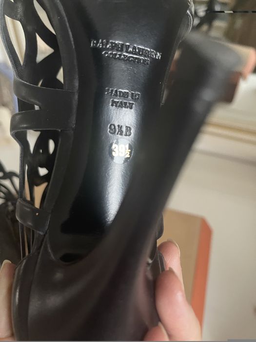 Продам туфли производство Италия