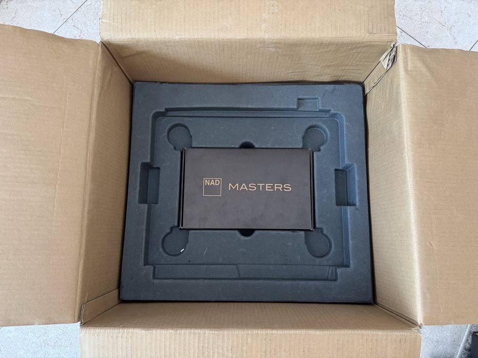 NAD M27 Master Series - седем канален усилвател за Dolby Atmos