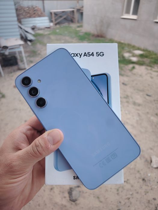 Продам Samsung A54 на 256 гб.