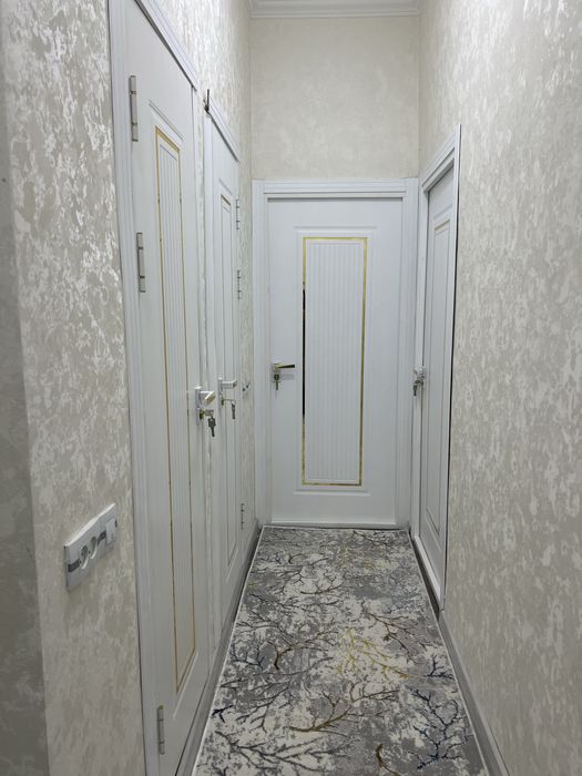 Sergeli Green house 3-metro oldida