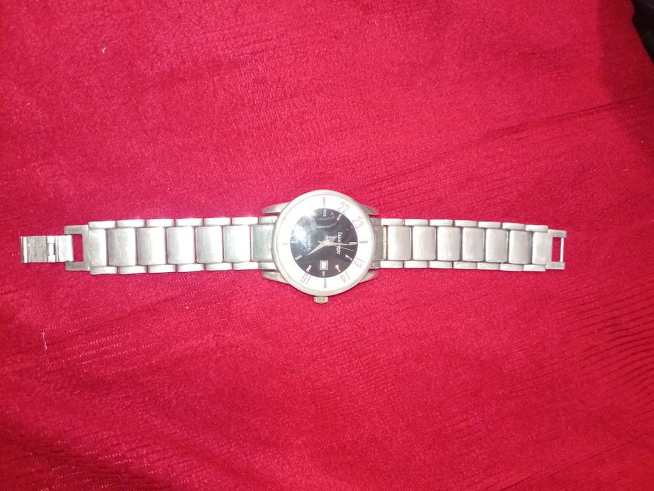 Часы серебро мужской продам