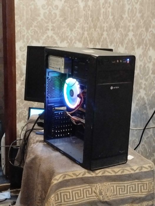 Core i5 - 8400 \\ GEN-8 \\ 6-ЯДЕР\\ H-310\\ 8 GB\\ 2000 GB\\ HD630-4GB