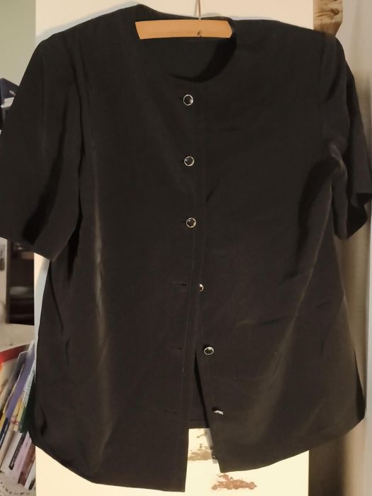 Costum negru, dama,  deux  pieces – 25 lei