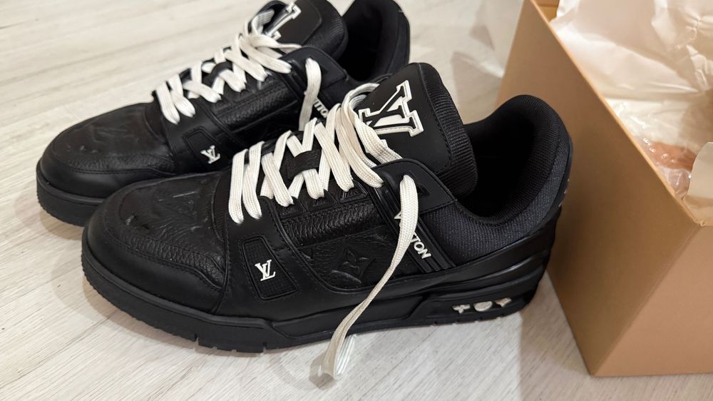 Sneakersi negri casual