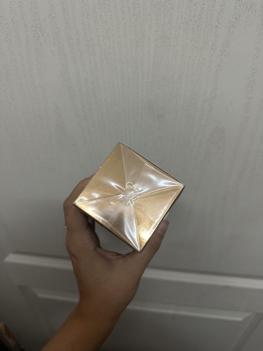 Guerlain cuir intense