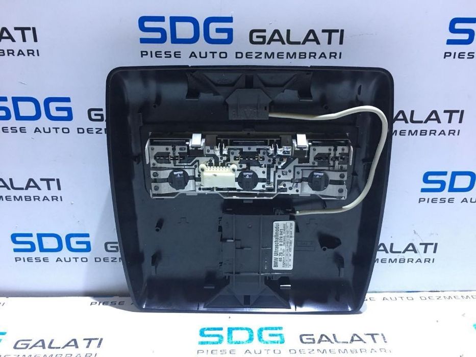 Plafoniera Lumini cu Trapa BMW X5 E53 2000 - 2006 COD : 8258042 / 8379908 / 8379941