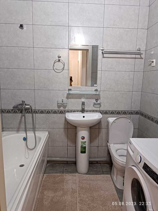 Yunusobod Minor metroni yonida 2xonali kvartira bor