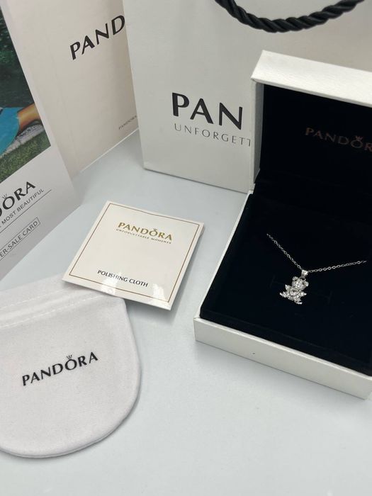 Колье Pandora с подвеской