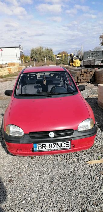 Opel corsa b 1.4 benzina