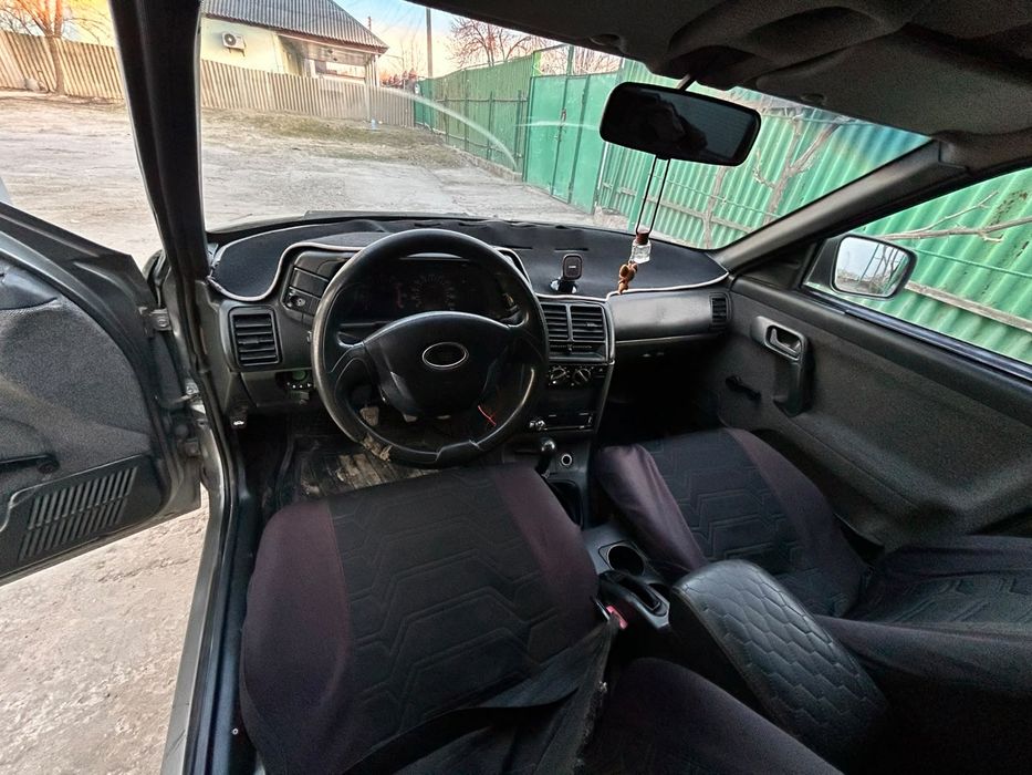 Продам Ваз 2110 карбюратор