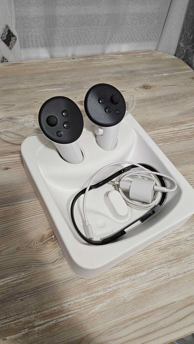 Vand ochelari VR Meta Quest 3S inca in garantie
