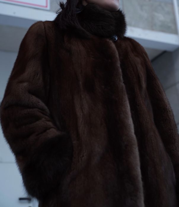 Продам норковую шубу
