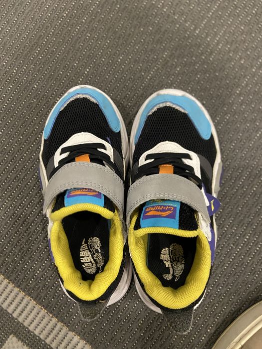 Разные кроссовки